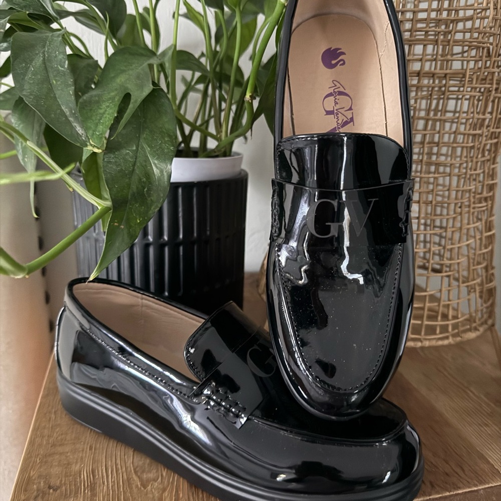 Gloria Vanderbilt Maureen slip on Penny Loafer Black